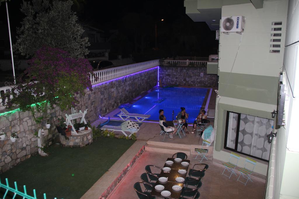 Kabasakal Hotel Çeşme Bilik gambar