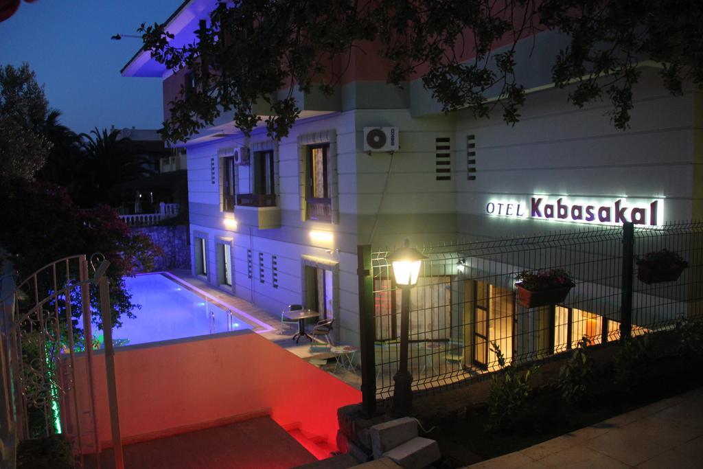 Kabasakal Hotel Çeşme Bilik gambar
